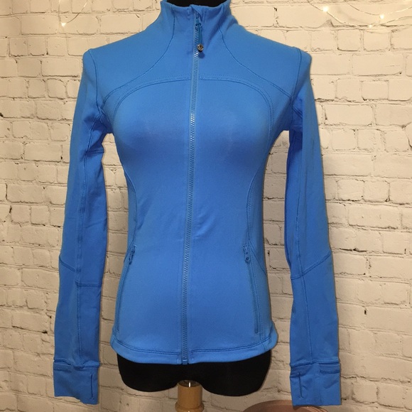 SOLD Lululemon Shape Jacket - Picture 4 of 11